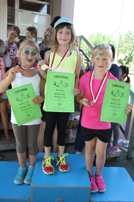 Volksschule Sportfest C Siegerehrung 26-06-2015 _4_.JPG