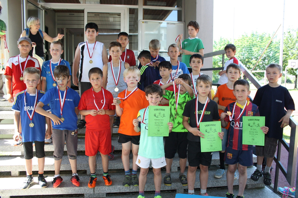 Volksschule Sportfest C Siegerehrung 26-06-2015 _11_.JPG