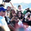 Johnny Depp trifft als Pirat Jack Sparrow seine Fans 