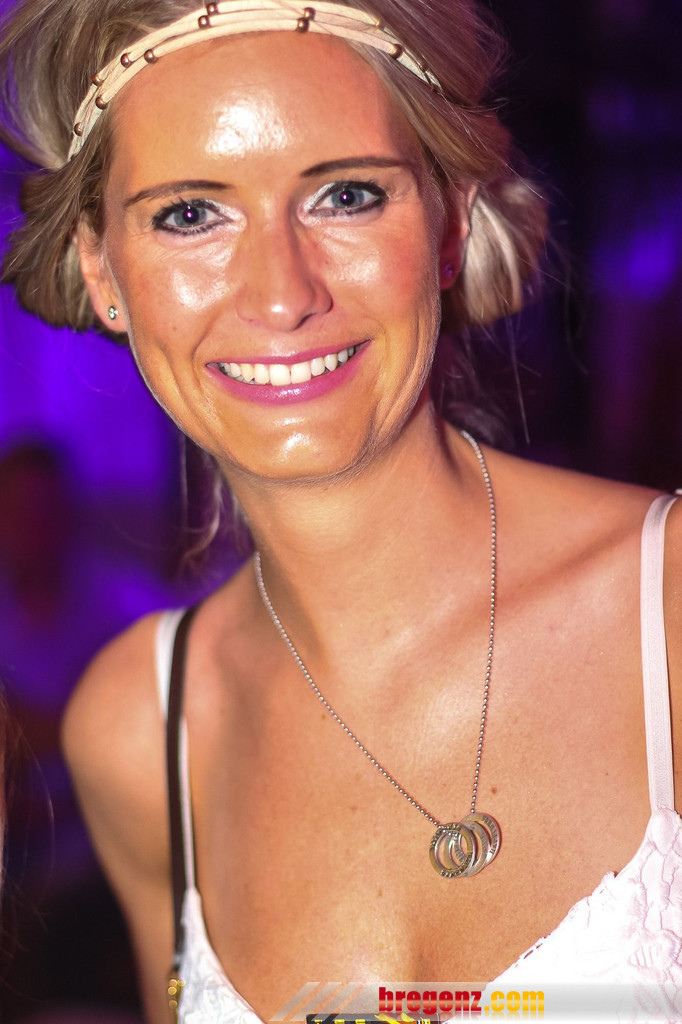 14076935.jpg