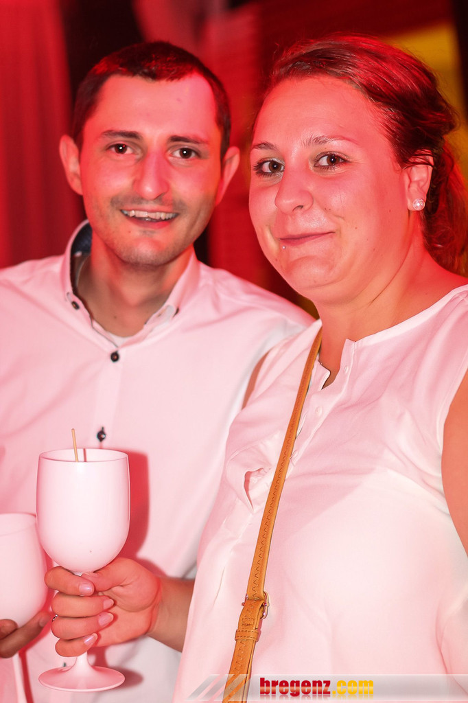 14076890.jpg