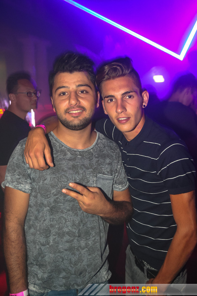 14077899.jpg