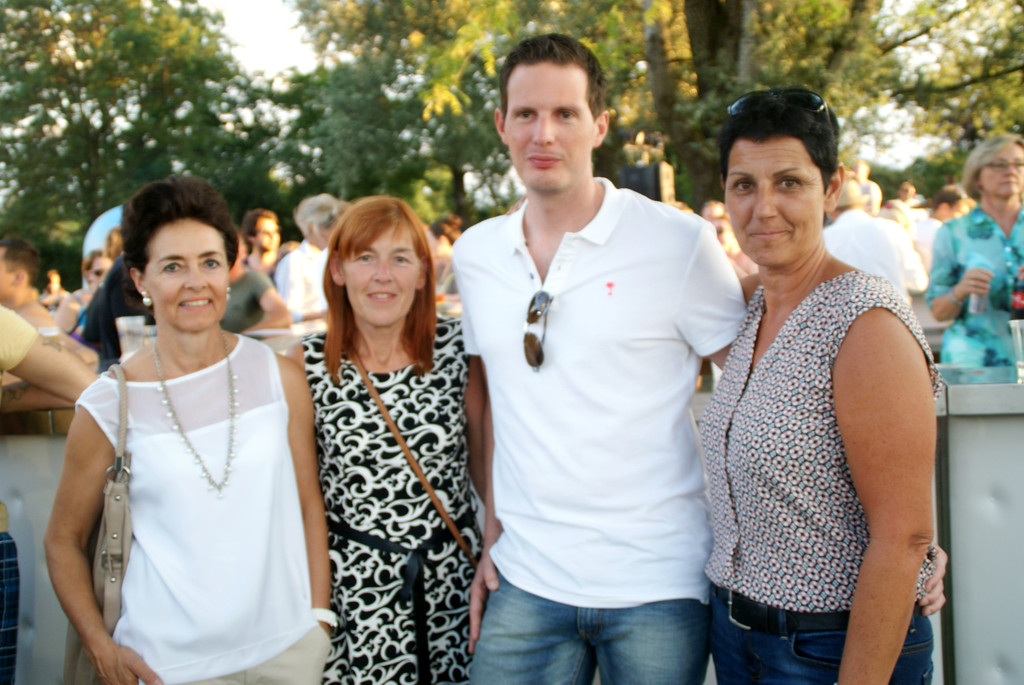 v_li_ Erika_ Brigitte_ Daniel_ Christina.JPG