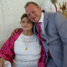 Karl Benzer mit Mutter Maria.JPG