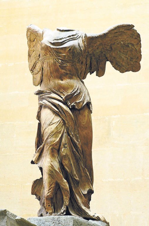samo-nike-louvre_rbvn_58002.jpg