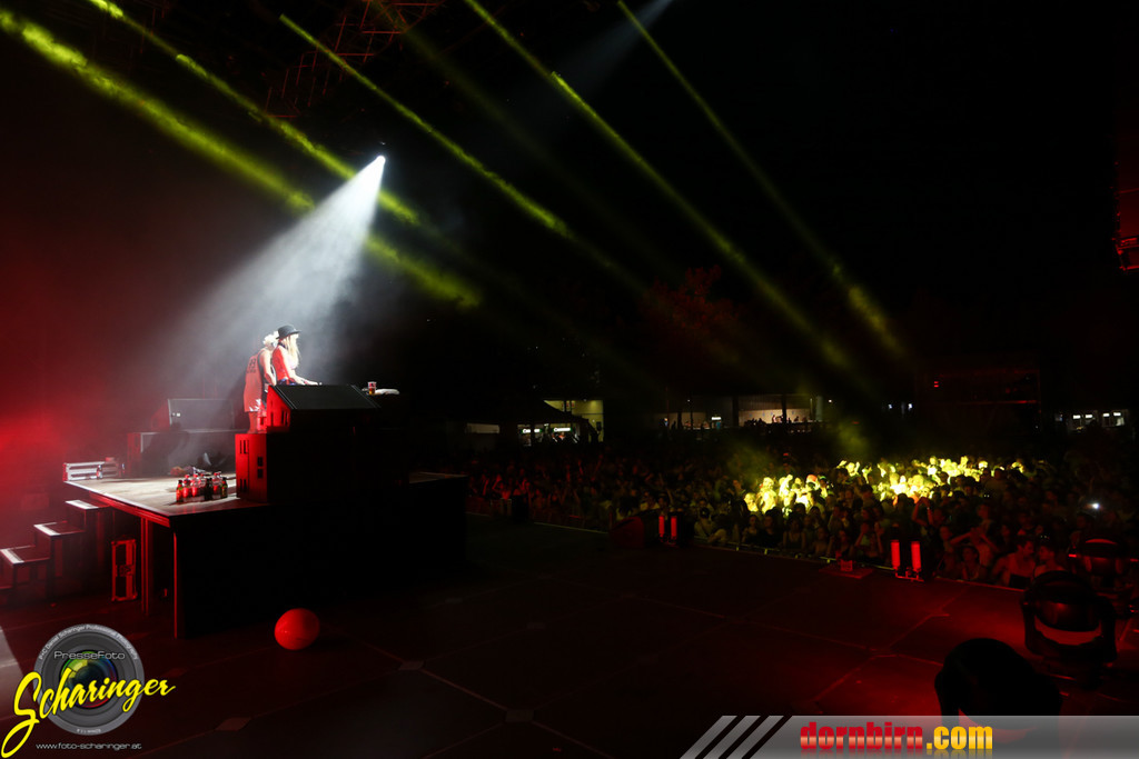 14079551.jpg