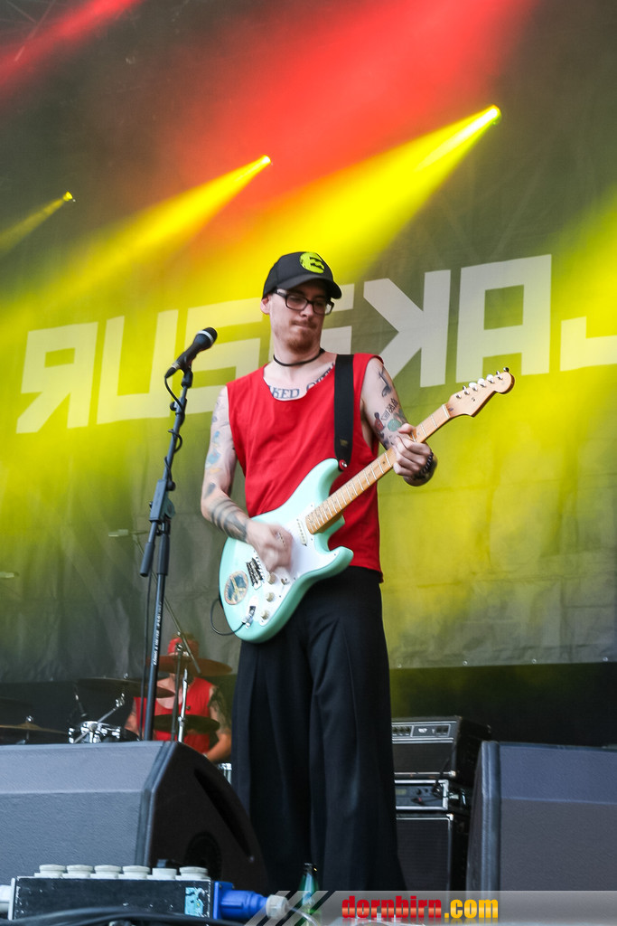 14081666.jpg