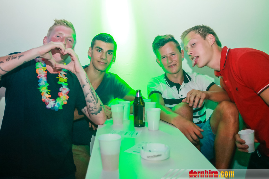 14081581.jpg