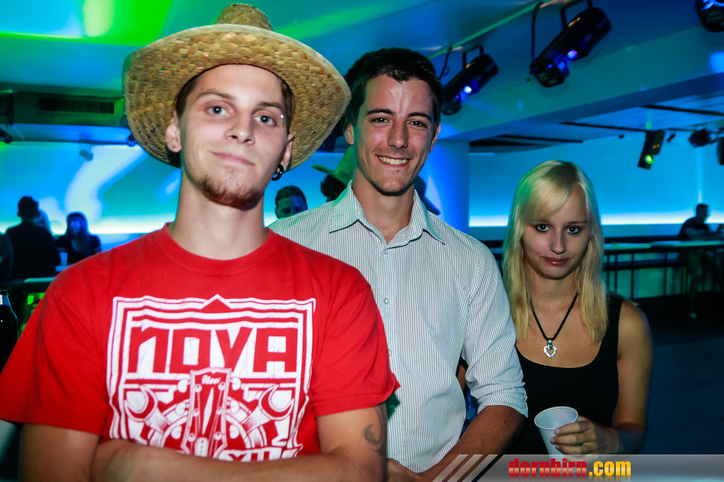 14081559.jpg