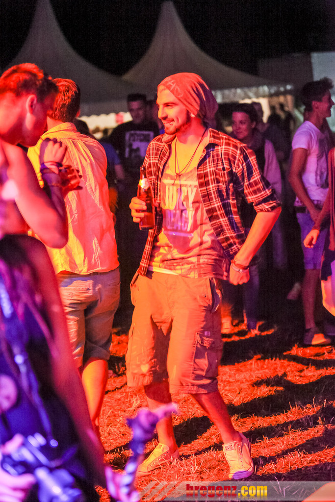 14083251.jpg