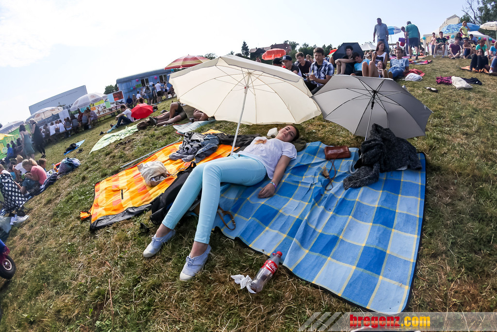 14082624.jpg