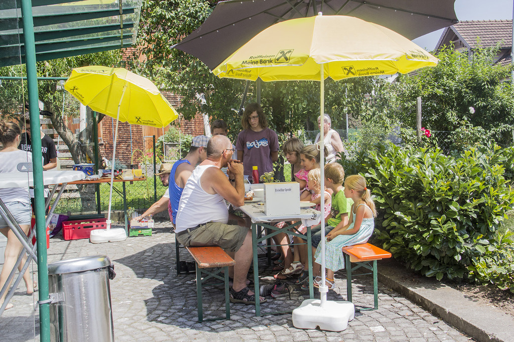 2015-07-04_Bushaltestellengrillen_13.jpg