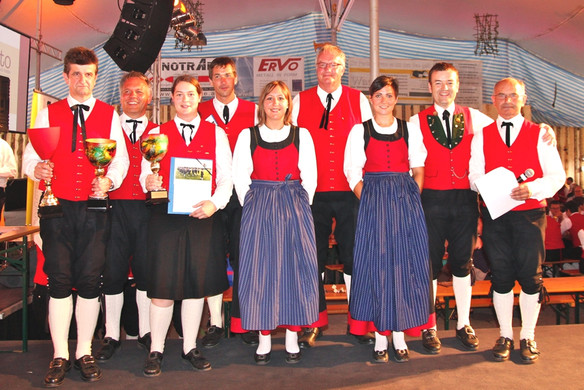 Bild 2_Marschmusikbewerb_Preisverteilung.jpg