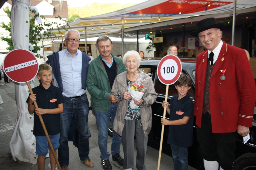 MV DORFFEST Jahrg__nger und Jeepclub 25-07-2015 _18_.JPG