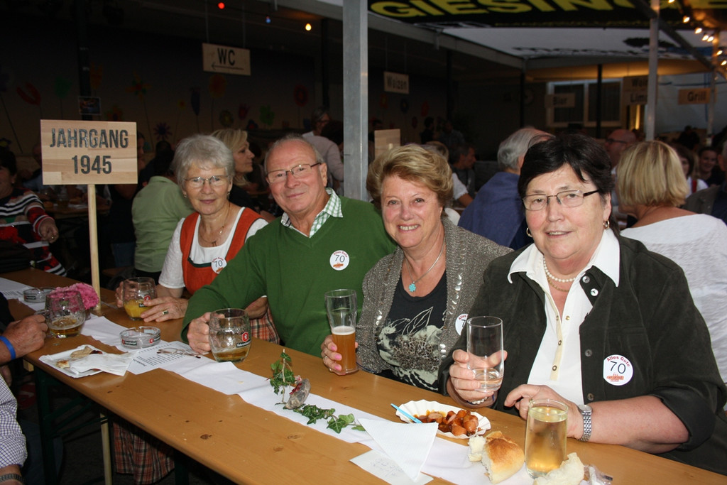 MV DORFFEST Jahrg__nger und Jeepclub 25-07-2015 _25_.JPG