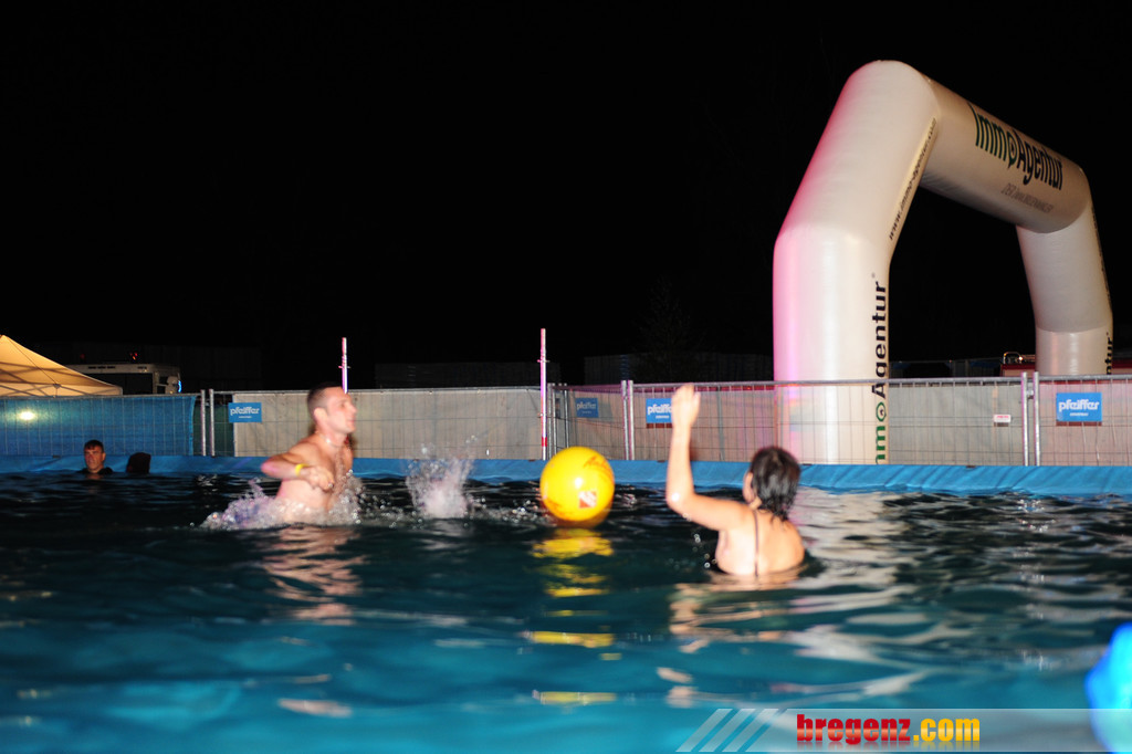 14086016.jpg