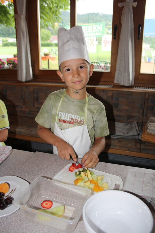 Ferien KOCHEN MIT BRUNO Tennisplatz 2015 _10_.JPG