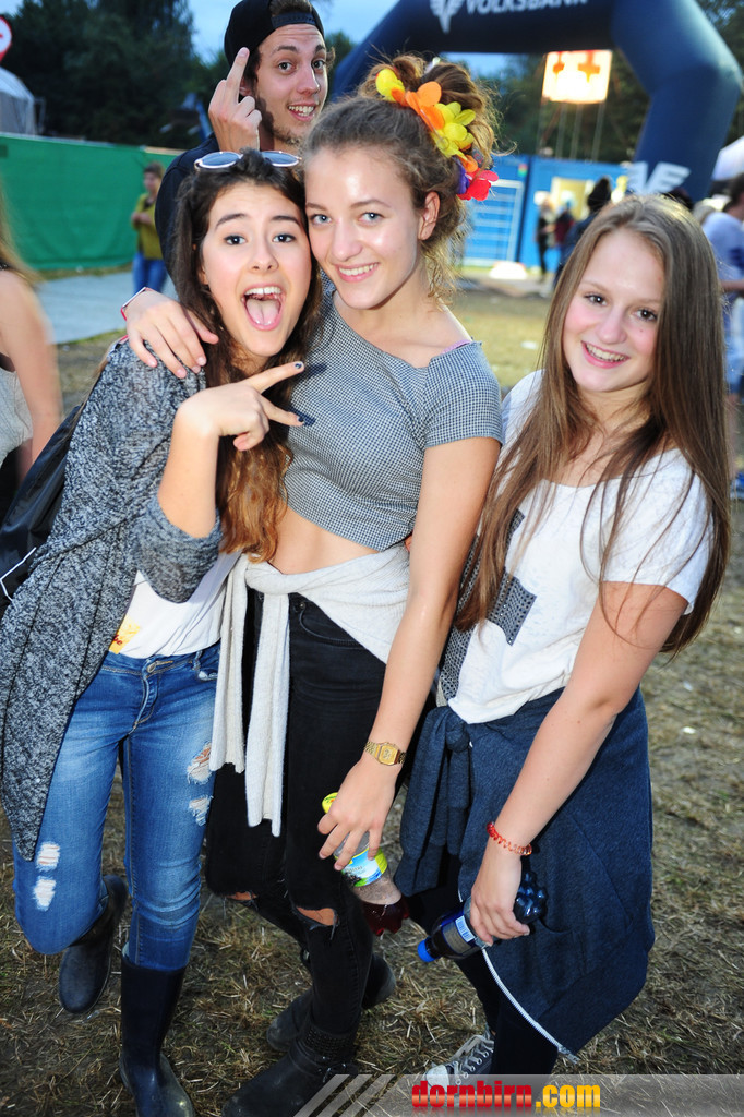 14091177.jpg