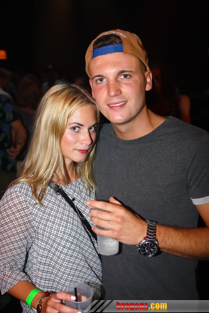 14091468.jpg