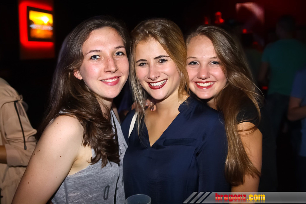 14091453.jpg