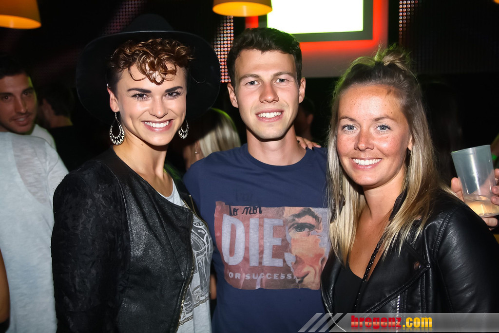 14091451.jpg