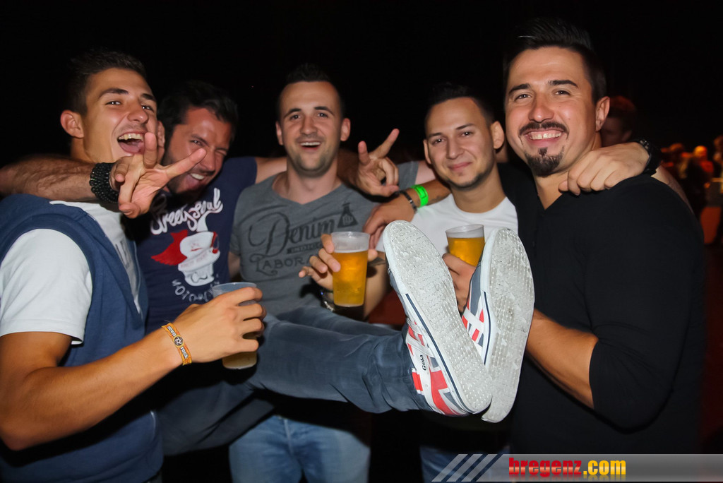 14091440.jpg