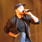 14091383.jpg