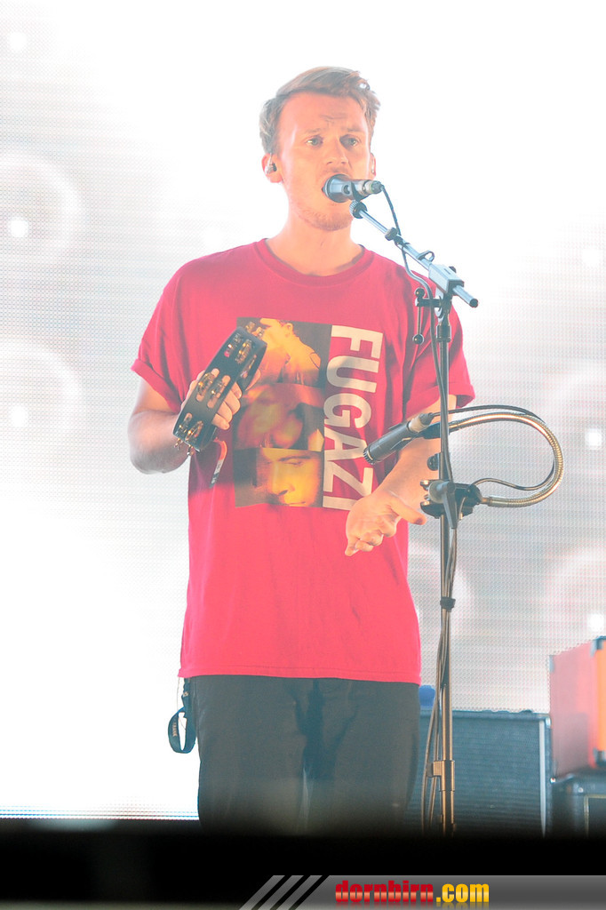 14091380.jpg