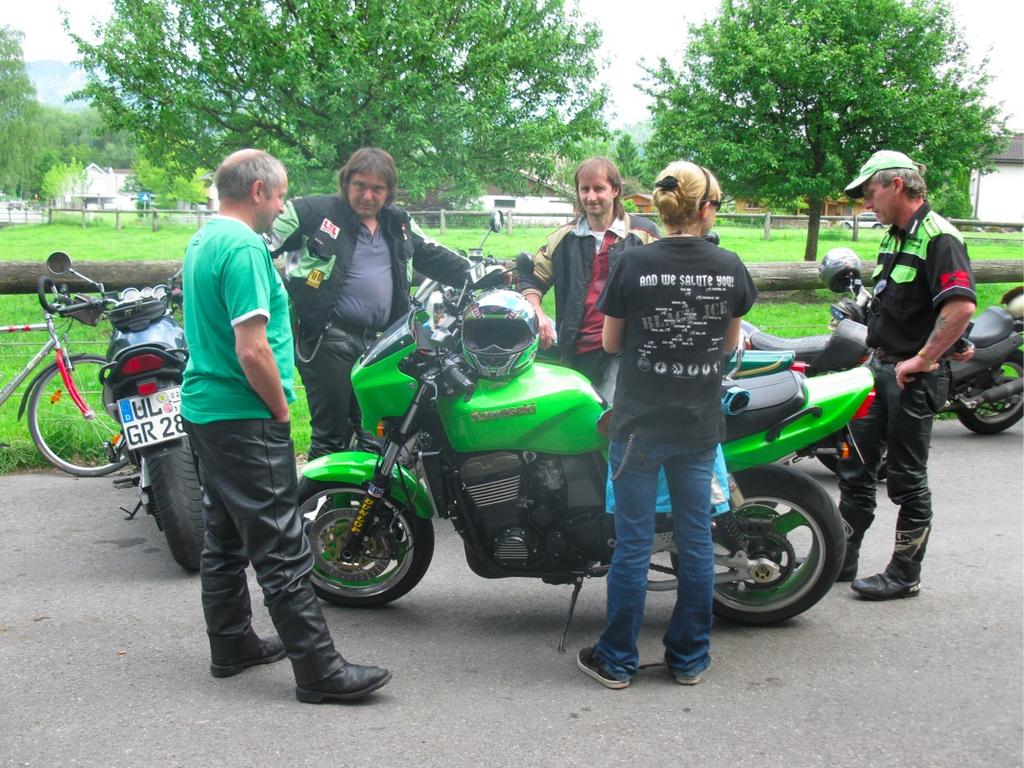 BK_kawasaki 3_jpg-1275153853