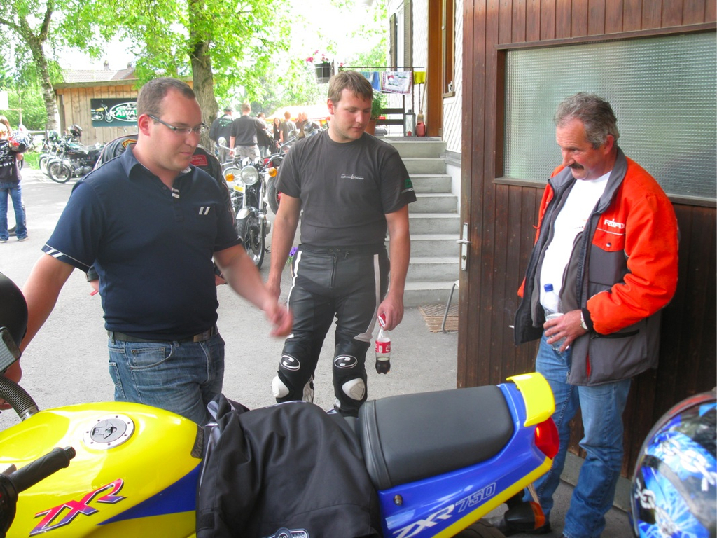 BK_kawasaki 22_jpg-1275153920