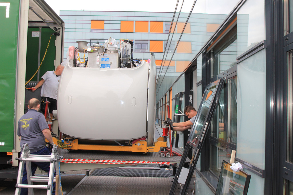 LKHB_MRT_neu_Anlieferung_Anfang_Juli_ _1_.JPG