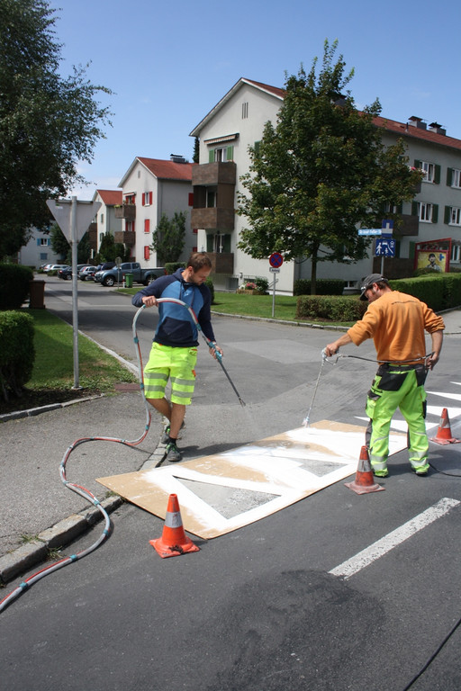 Stra__enmarkierungen in Lochau 2015 _2_.JPG