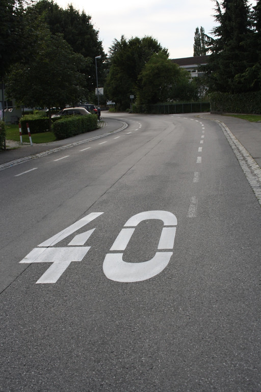 Stra__enmarkierungen in Lochau 2015 _4_.JPG