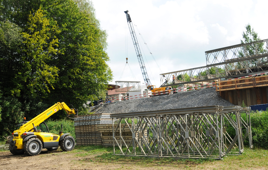 Bru__ckenbau Ho__chst 10-08-2015 25.jpg