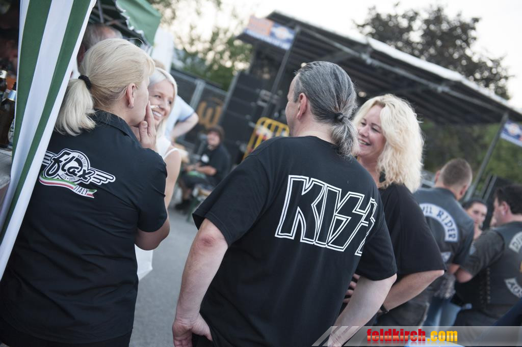 kiss016 _Copy__jpg-1439312153.jpg