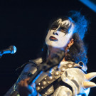 kiss093 _Copy__jpg-1439312407.jpg