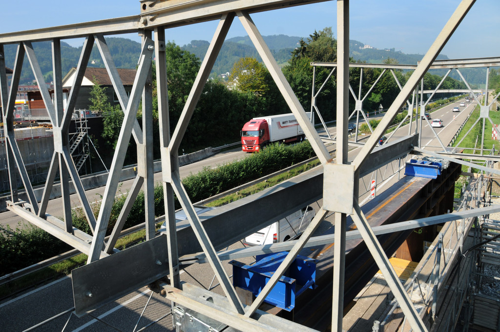 Bru__cke_Autobahn 13-08-2015 2.jpg