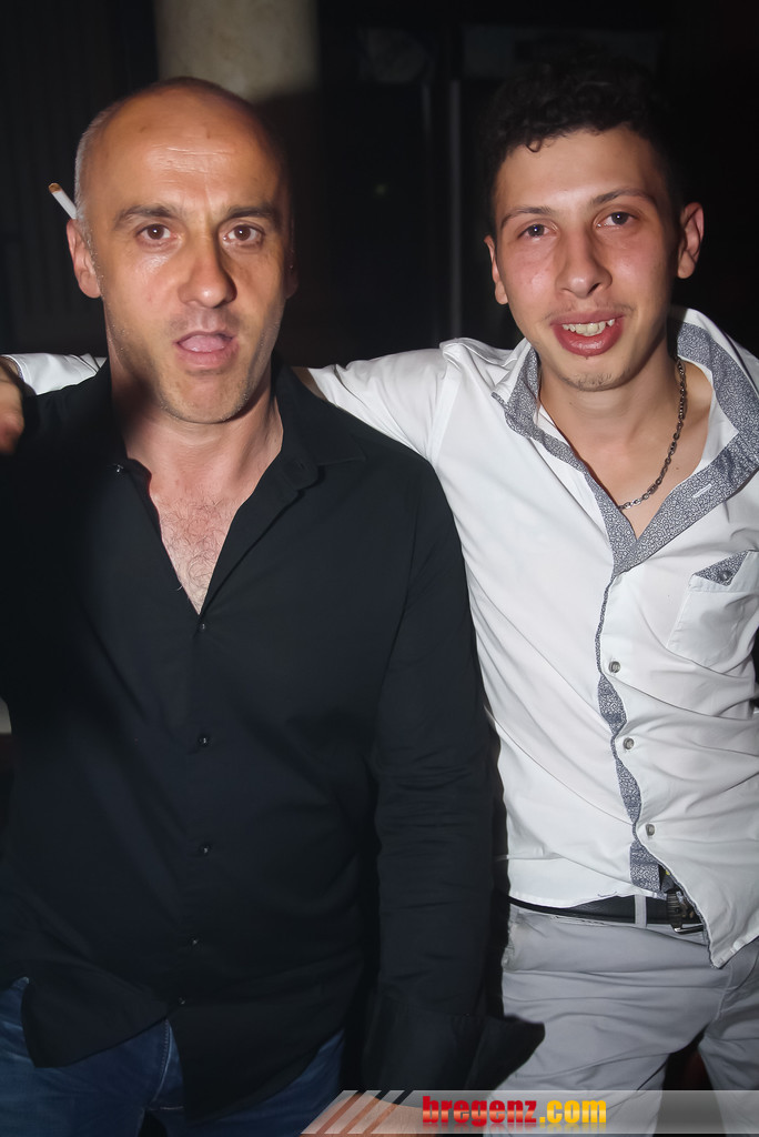 14098592.jpg