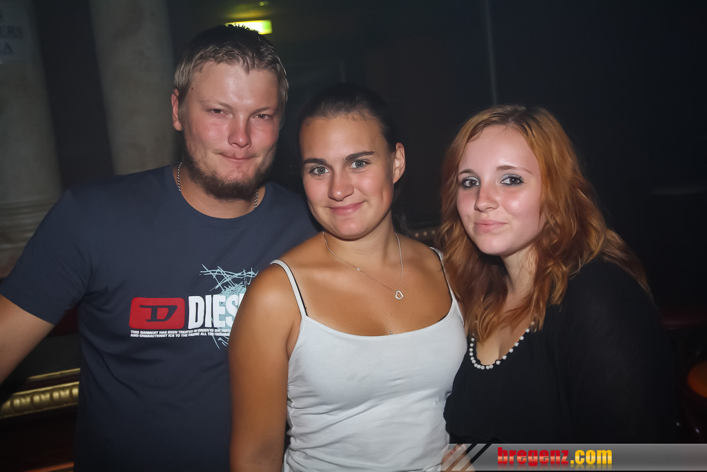 14098581.jpg