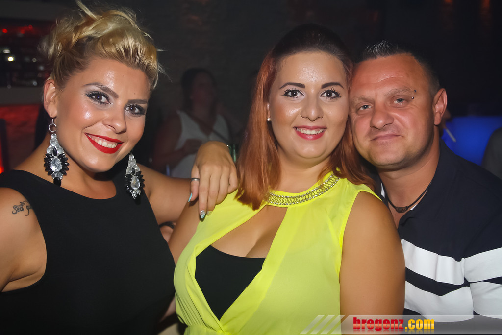 14098569.jpg