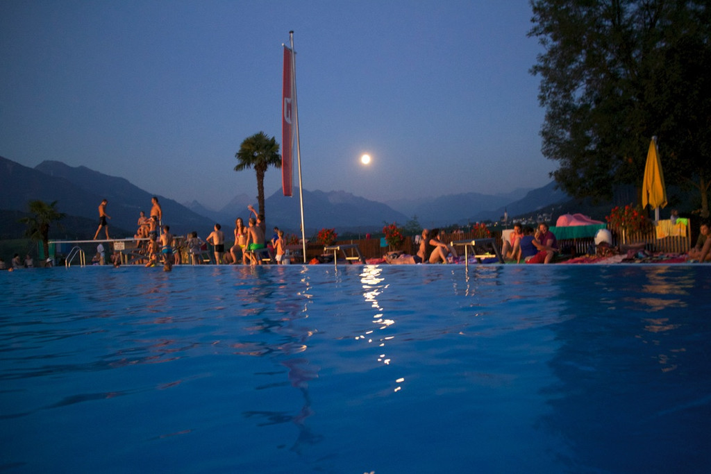 BK_Felsenau Vollmondschwimmen 15.jpg