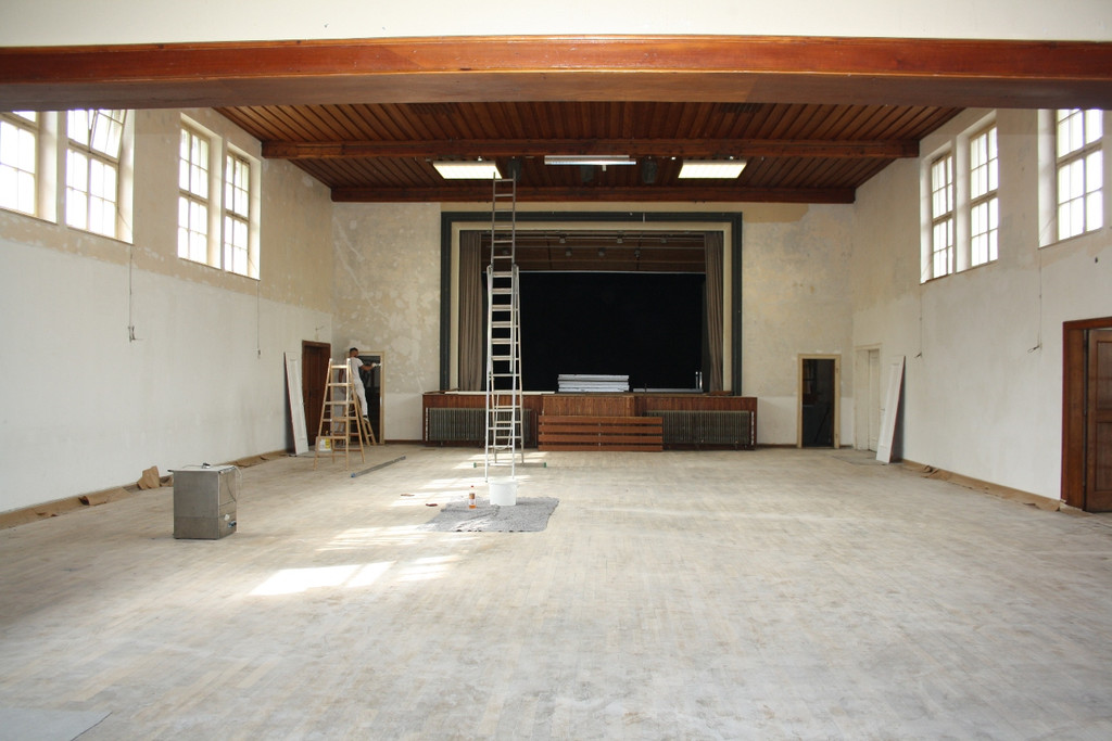 Festhalle OPTISCHE Sanierung 2015 _7_.JPG