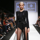 TL-2015-09-10-MQVFW-19h-b-Natalie_Rox_and_Guy_Debast_presented_by_Runway-020.jpg