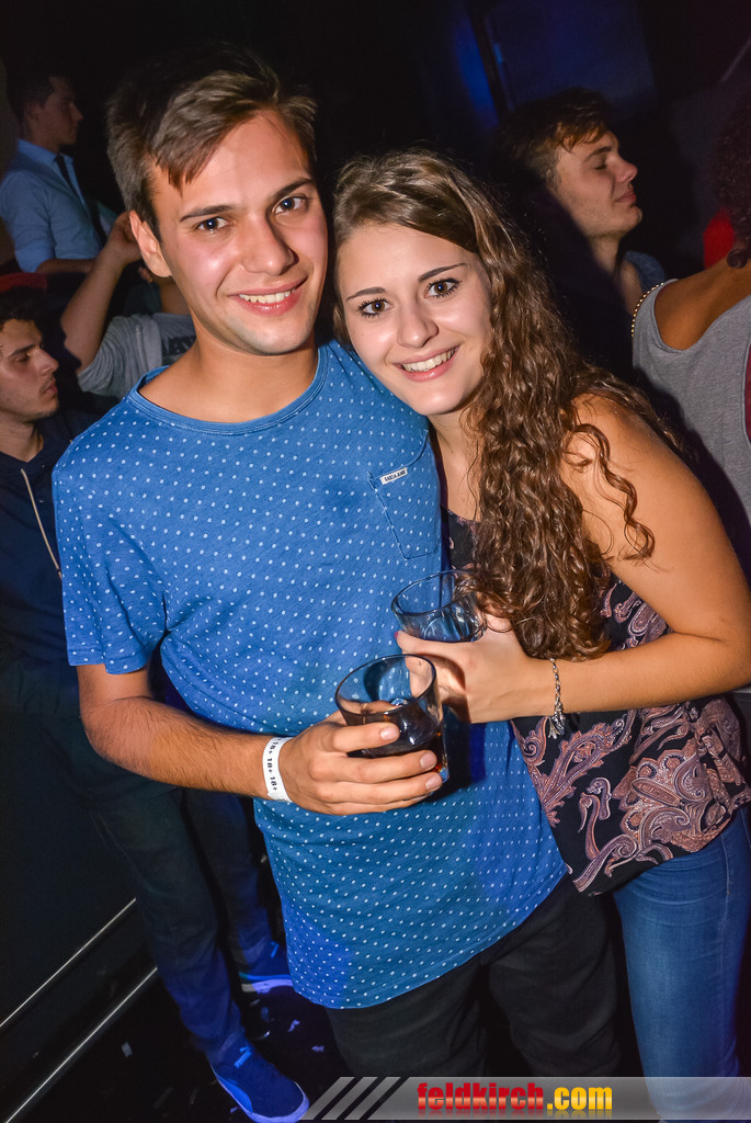 14111166.jpg
