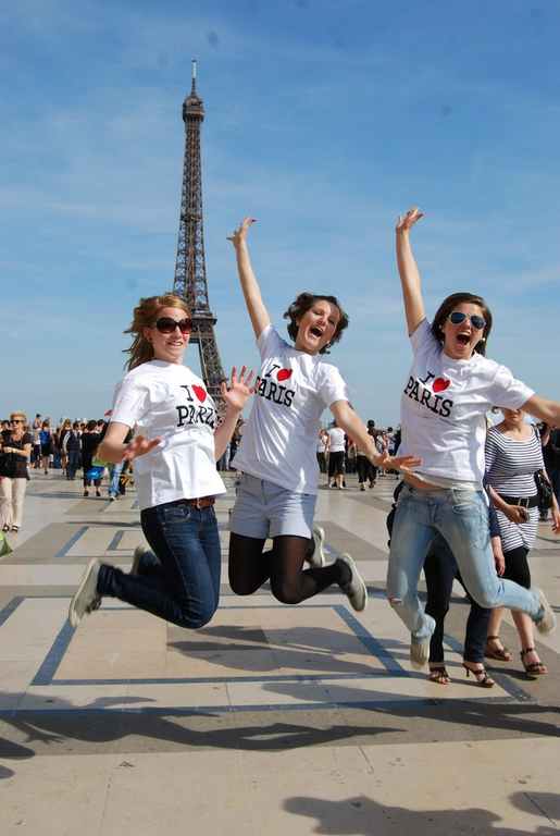 4b Tours _11__JPG-1275316340