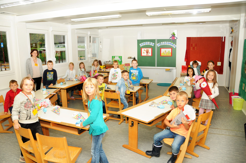 Schulbeginn Ho__chst 1b 14-09-2015 19.jpg