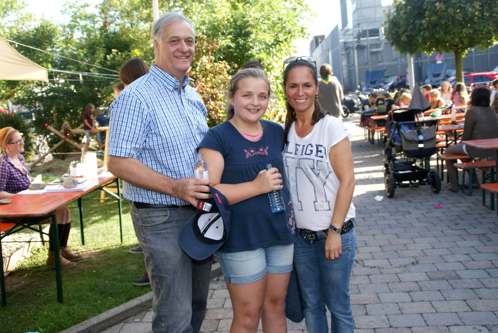 Auch Walter Natter und Beate Fischer gesellten sich zu den Pfadfindern.JPG