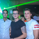 14115184.jpg