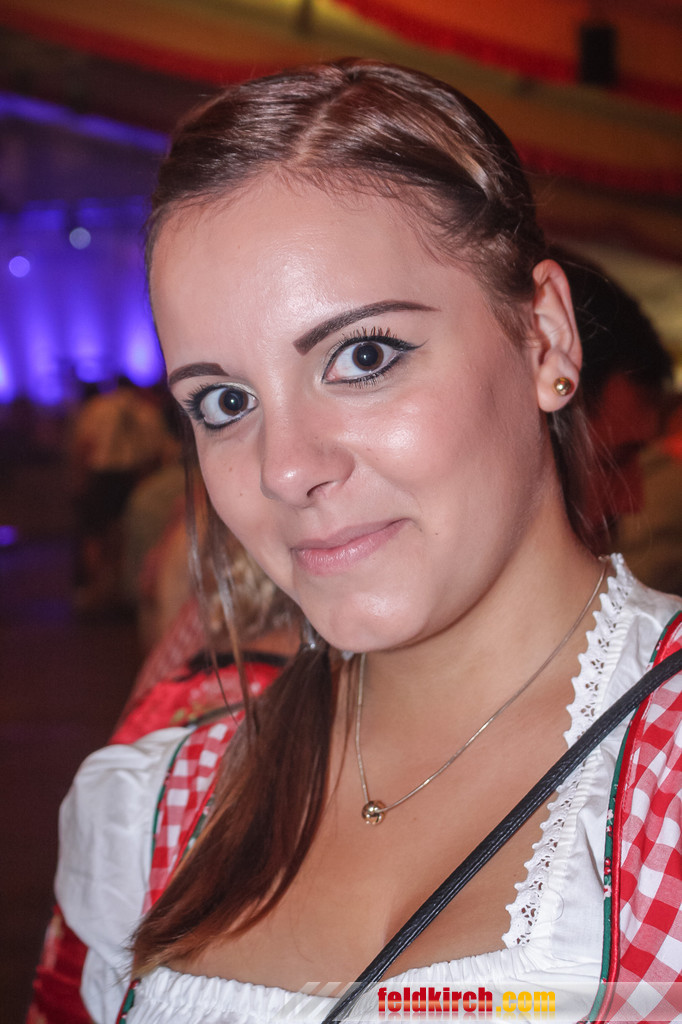 14116223.jpg
