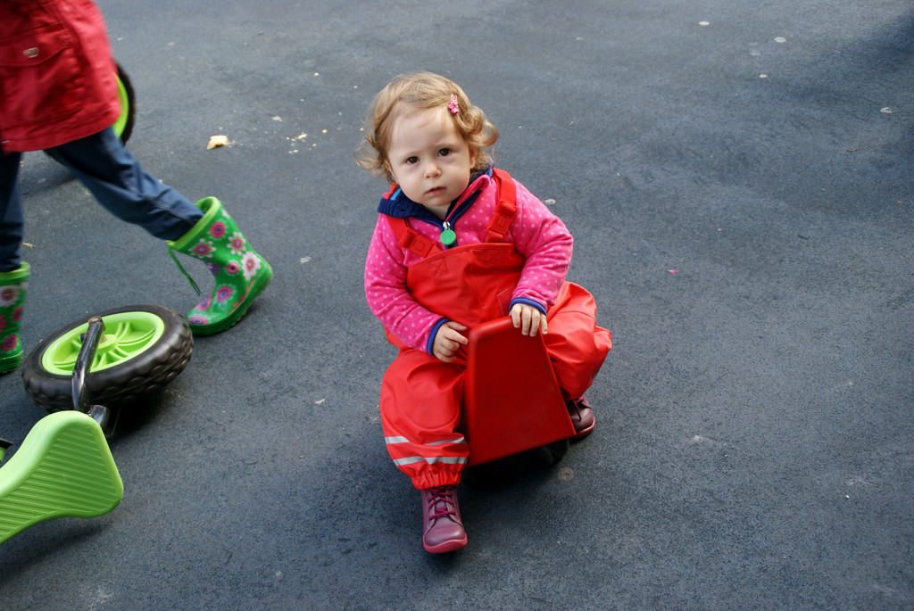 Charlotte _1__ mobil am Markt.JPG